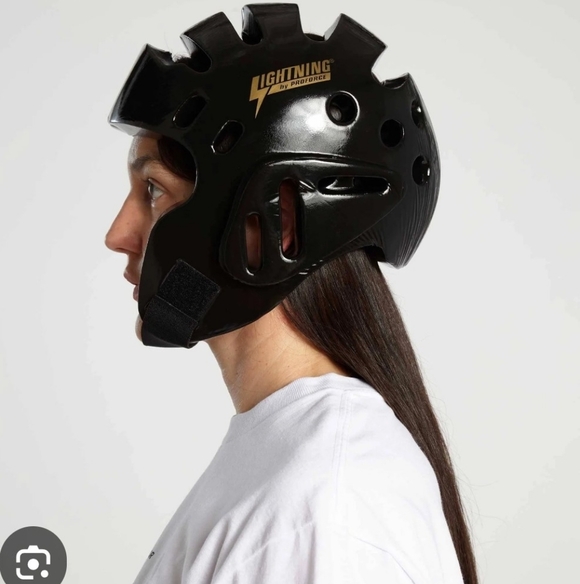 Martial Arts Sparring Helmet Head Gear - Picture 1 of 9